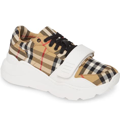 burberry shoes lace|Burberry shoe clearance.